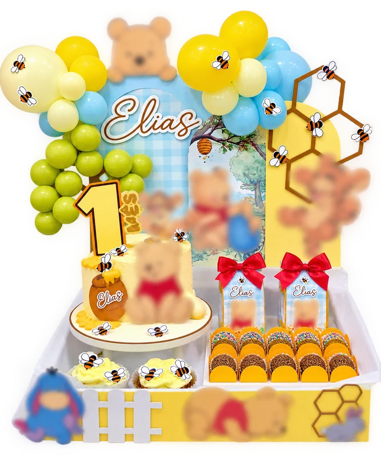 Festa na Caixa tema ursinho com balões, painel com o nome, bolo, cupcakes e brigadeiros